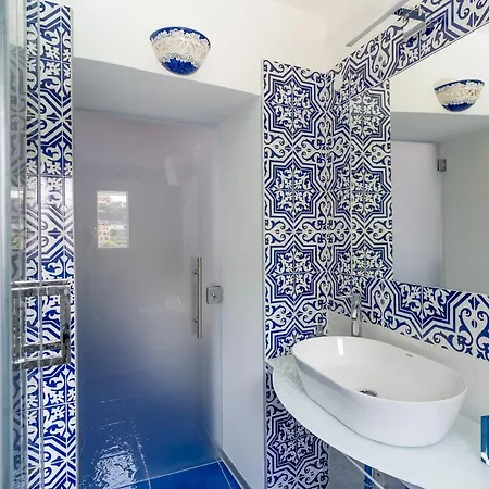 Апартаменты Santoro - De Vivo Realty