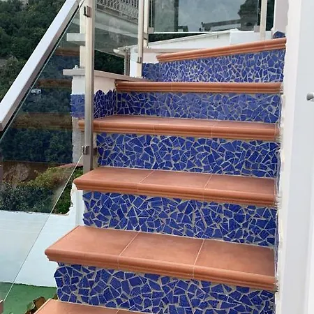 Santoro - De Vivo Realty Апартаменты