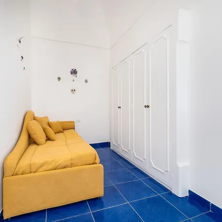 Santoro - De Vivo Realty Sorrento